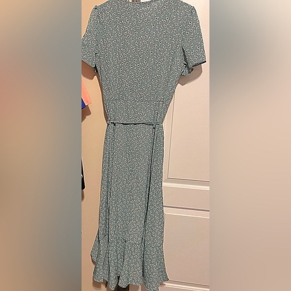 PrettyGarden Green Floral Dress - Picture 4 of 4